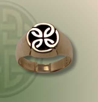 Star of Eire Signet Ring